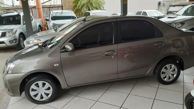 Etios sedan XS 1.5 mecânico - Foto 5