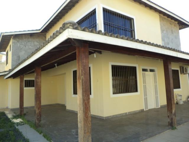 Qualidade de vida vc encontra aqui. Casa 5/4 a 30m da praia