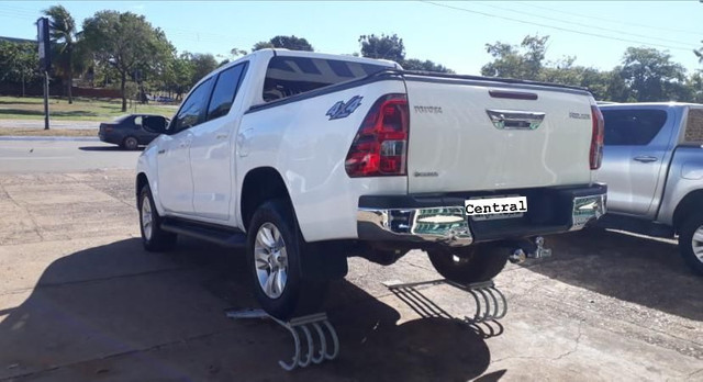 TOYOTA HILUX CDSR AUTOMÁTICA ANO 2018/2018 - Foto 2