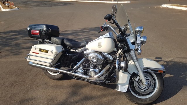 HARLEY DAVIDSON ROAD KING POLICE 07