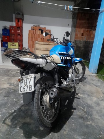 VENDO ESSA LINDA TITAN TOP