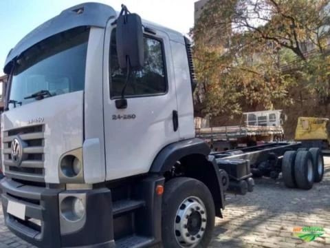 VOLKS TRUCK 24250 6X2