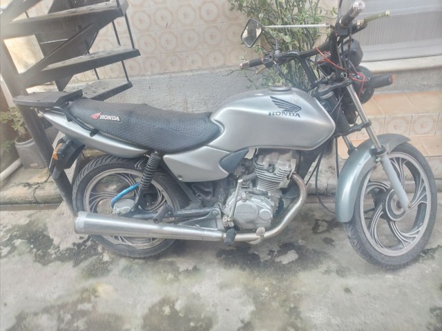 CG 125 PARTIDA ELÉTRICA ANO 2003 $3.500