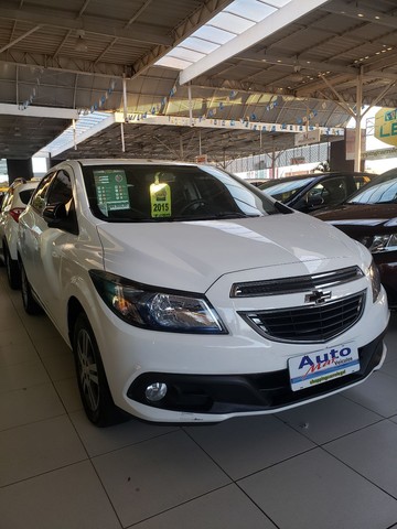 GM ONIX LT 1.4 FLEX BR ANO: 2015