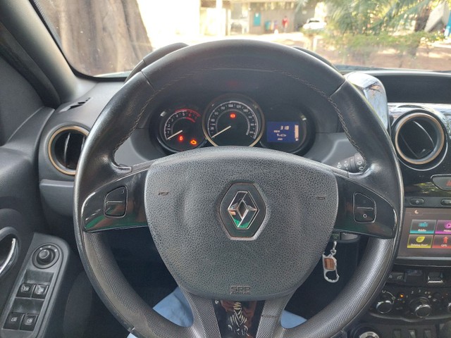 RENAULT DUSTER 2016