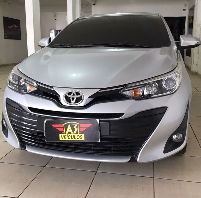 TOYOTA YARIS XLS TOP DE LINHA