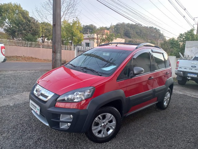 FIAT \ IDEA 1.8 FLEX    ADVANTURE    TOP DE LINHA / LOCKER / ANO 2013