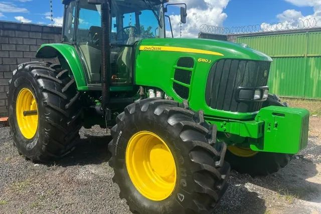 TRATOR COM ATRELADO E PEDAIS JONH DEERE Horta (Matriz) • OLX Portugal