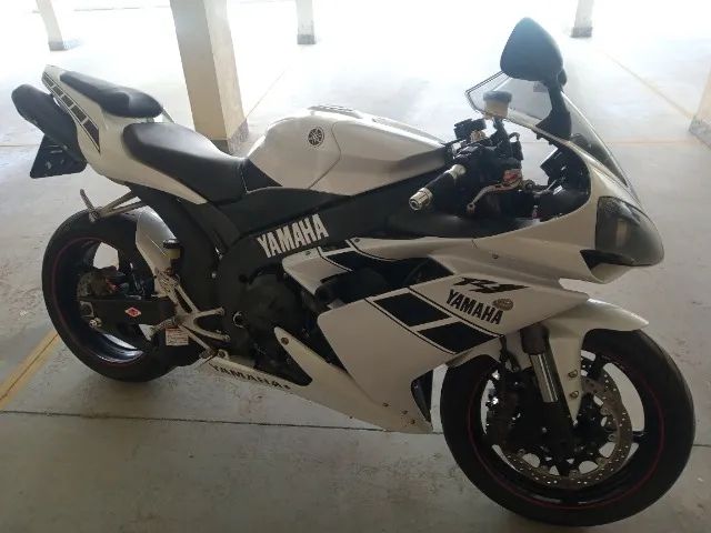 Yamaha r1 online 2015 olx