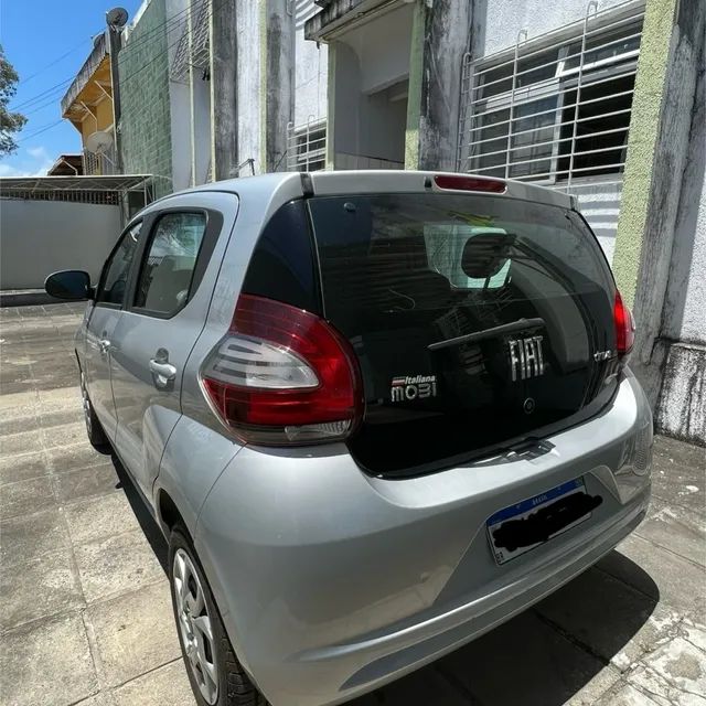 Comprar Hatch Fiat Mobi 1.0 4P Flex Drive Fire Fly Prata 2020 em