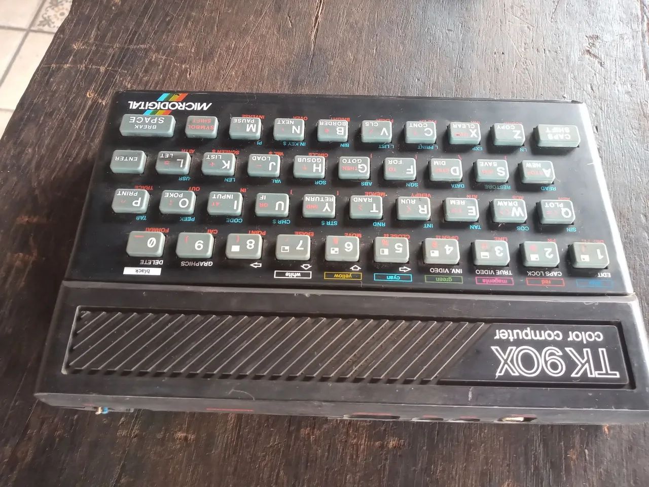 Computador TK90X antigo 
