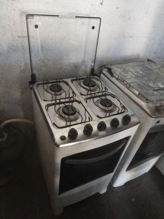 Fogão Electrolux 4 bocas Funcionando - Brechokinho  - Foto 3