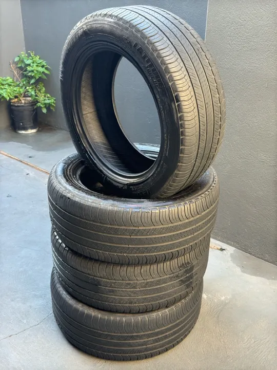 Pneus michellin 255/55 R19 seminovo