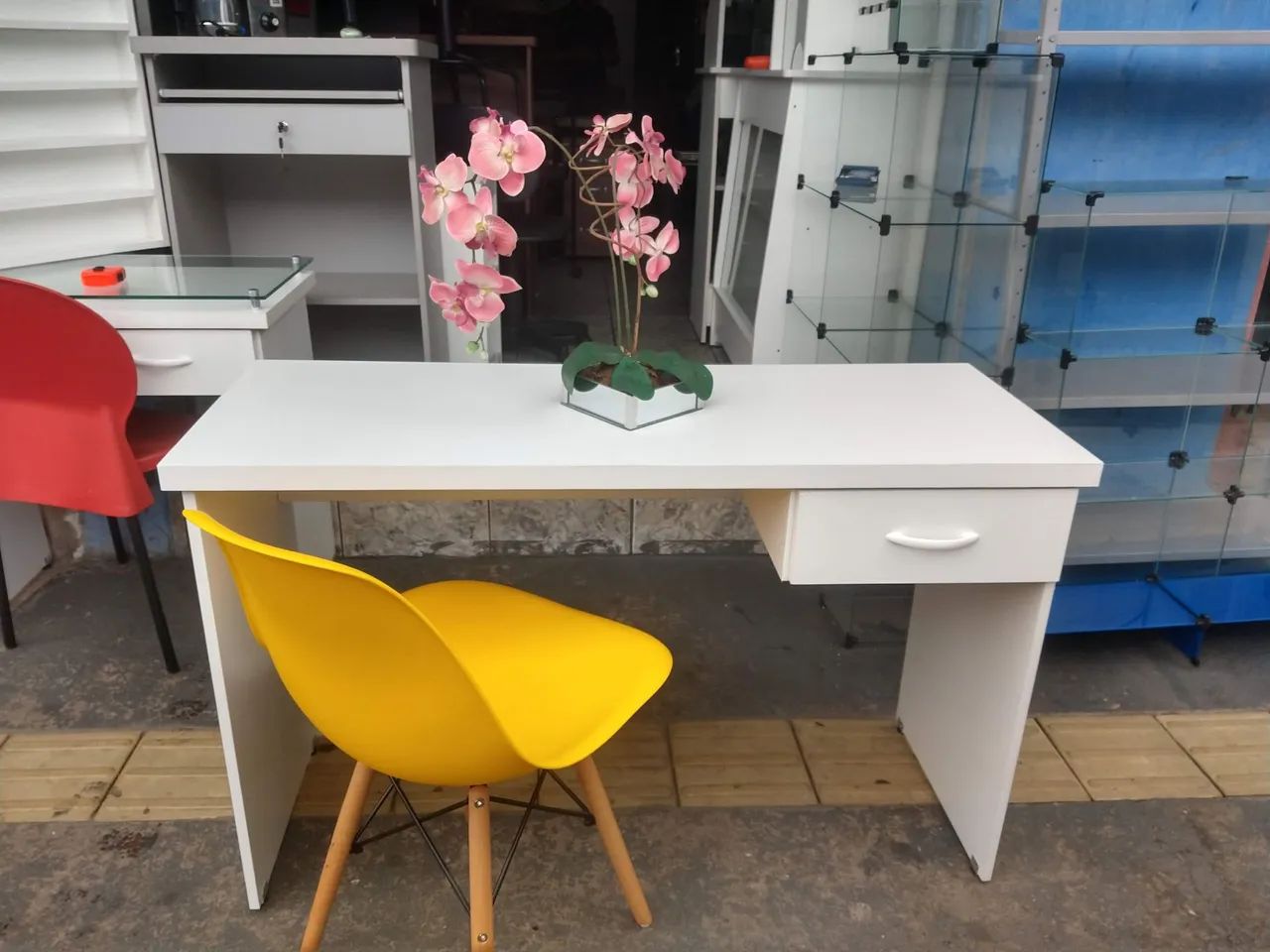 Mesa reta branca para escritório - Foto 3