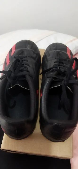 Chuteira Original Adidas  - Foto 2