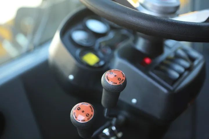 Pá Carregadeira BRT23 Motor Yunnei 4cc | Bruto Brasil | Nova - Foto 6