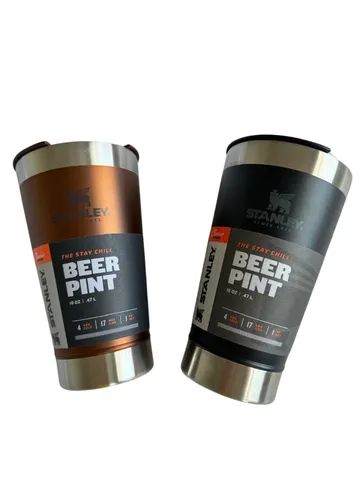 Copo Stanley Classic Stay Chill 473 ml em aço inox original, na cor preta