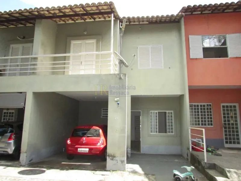 CASA GEMINADA TRES QUARTOS EM CONDOMINIO