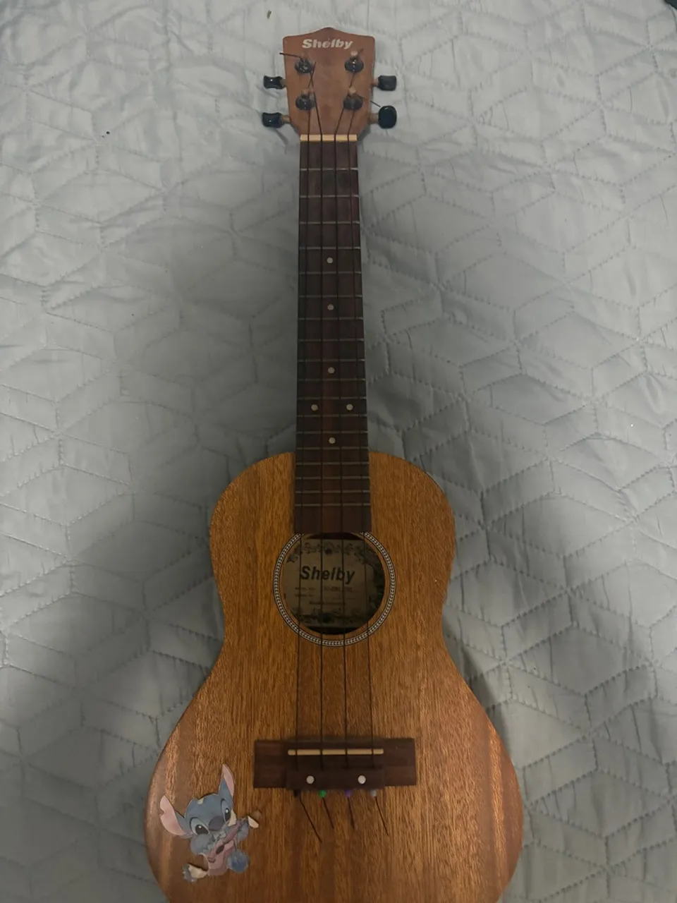 Ukulele Shelby
