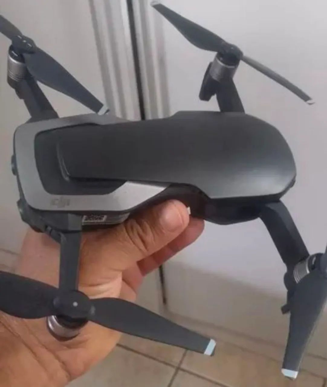 Mavic air 4k preto. 64308895652995120