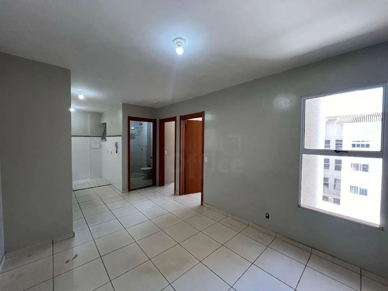 Apartamento com 2 dormitórios para alugar, 65 m² por R$ 1.100/mês - Conjunto Villa Verde - - Foto 3