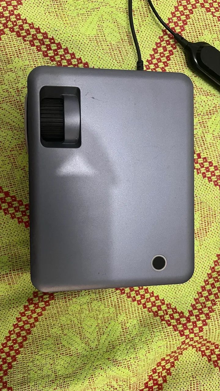 Projetor Bettdow Android HD 1080p + Caixinhas de Som - Foto 4