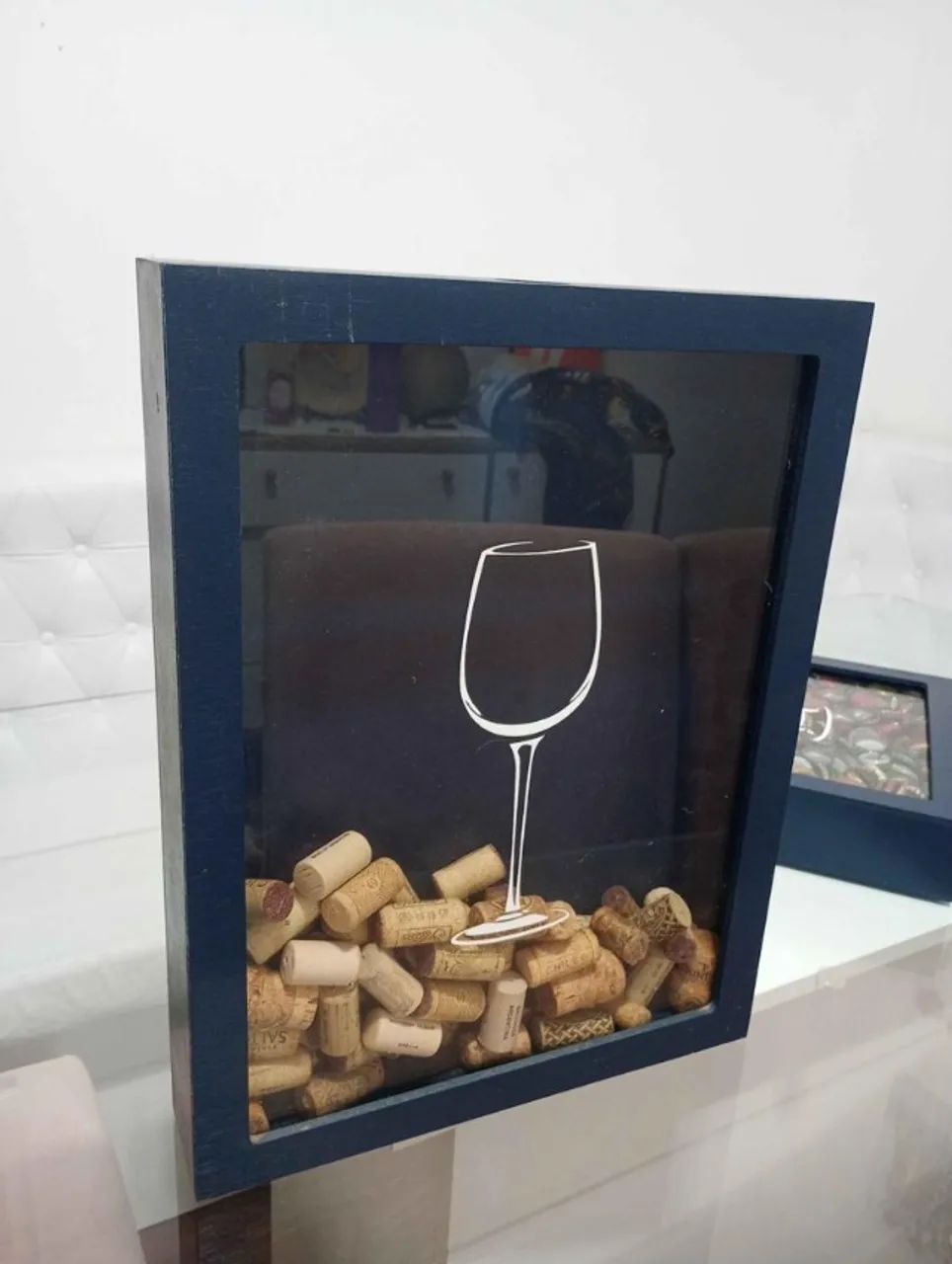 Quadro porta rolha em MDF Azul 44 cm x 33 cm x 7 cm