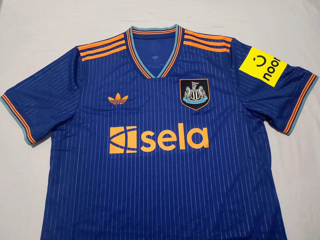 Camisa Newcastle United Adidas Retrô