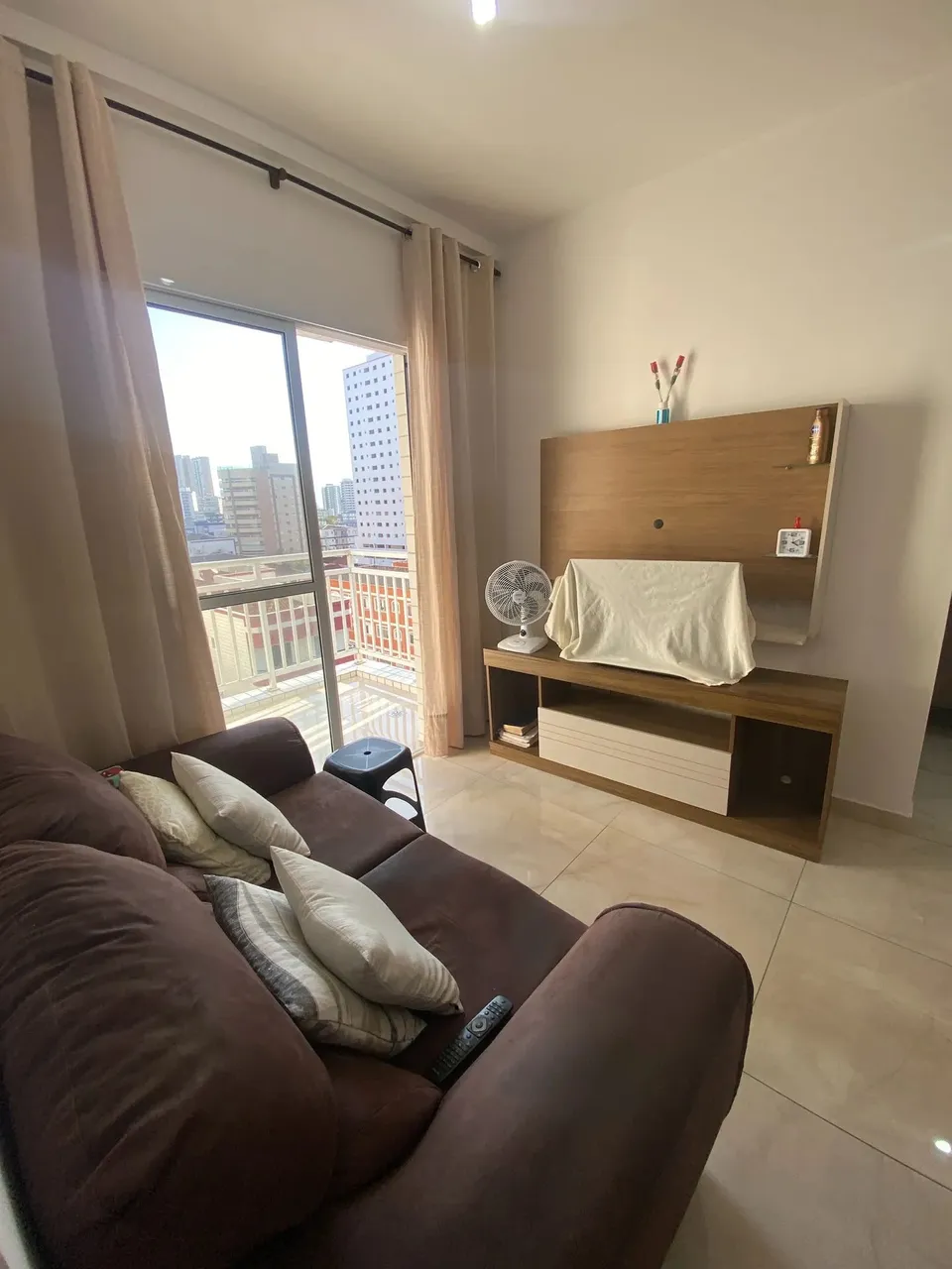 Apartamento à venda em Praia Grande-SP, bairro Ocian, 2 quartos, sala, banheiro, vaga de g