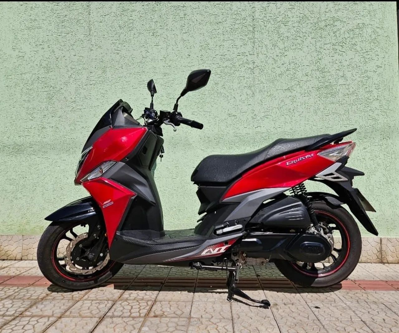 Scooter Dafra Cruisym 150cc - Impecável 2.100 km - Foto 2
