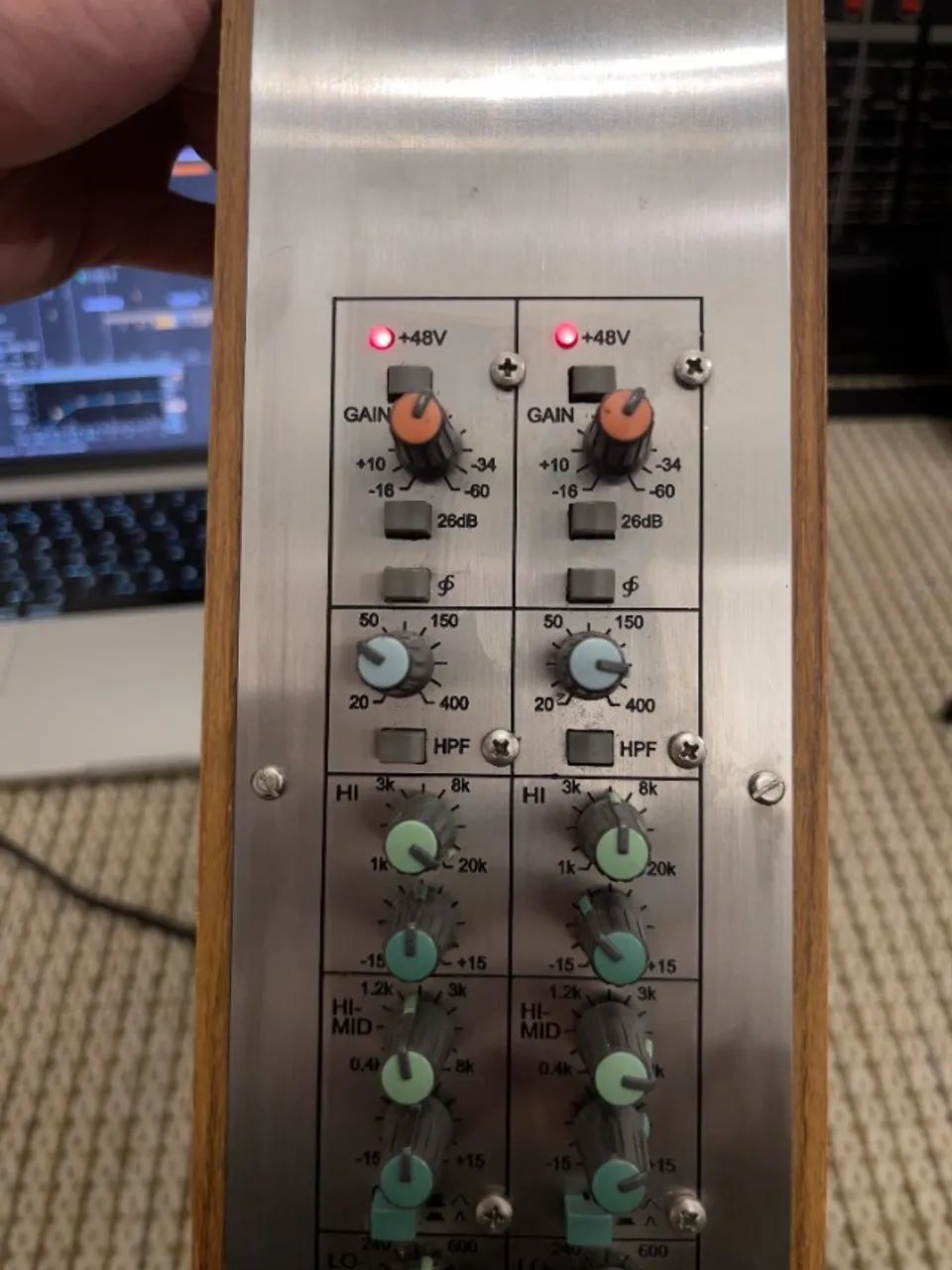2 Canais de pré-amplificador e equalizador Analógico da Yamaha M3000A (Feito à mão) - Foto 3