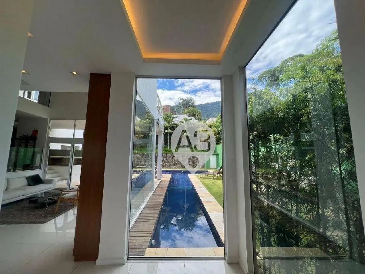 Casa com 4 dormitórios à venda, 572 m² por R$ 4.950.000,00 - Itanhangá - Rio de Janeiro/RJ