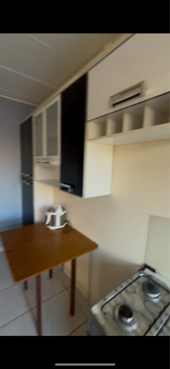 Armários de cozinha compactos e funcionais