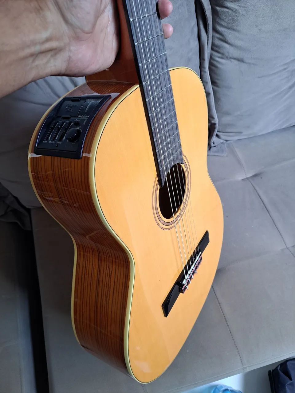 Violão Digiorgio nylon com captação Takamine  - Foto 4