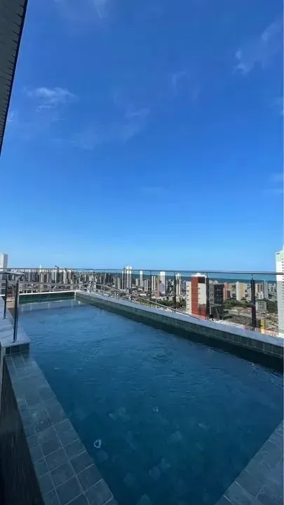 Alugo em Miramar no condomínio MASSAI HOME SERVICE 1º andar brisamar