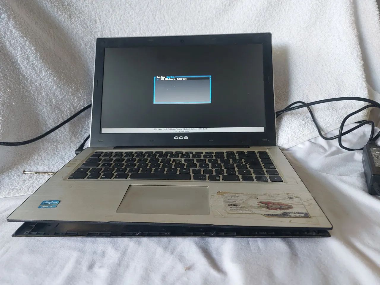 Notbook cce ultra thim325 conserto ou retirar peças - Foto 5