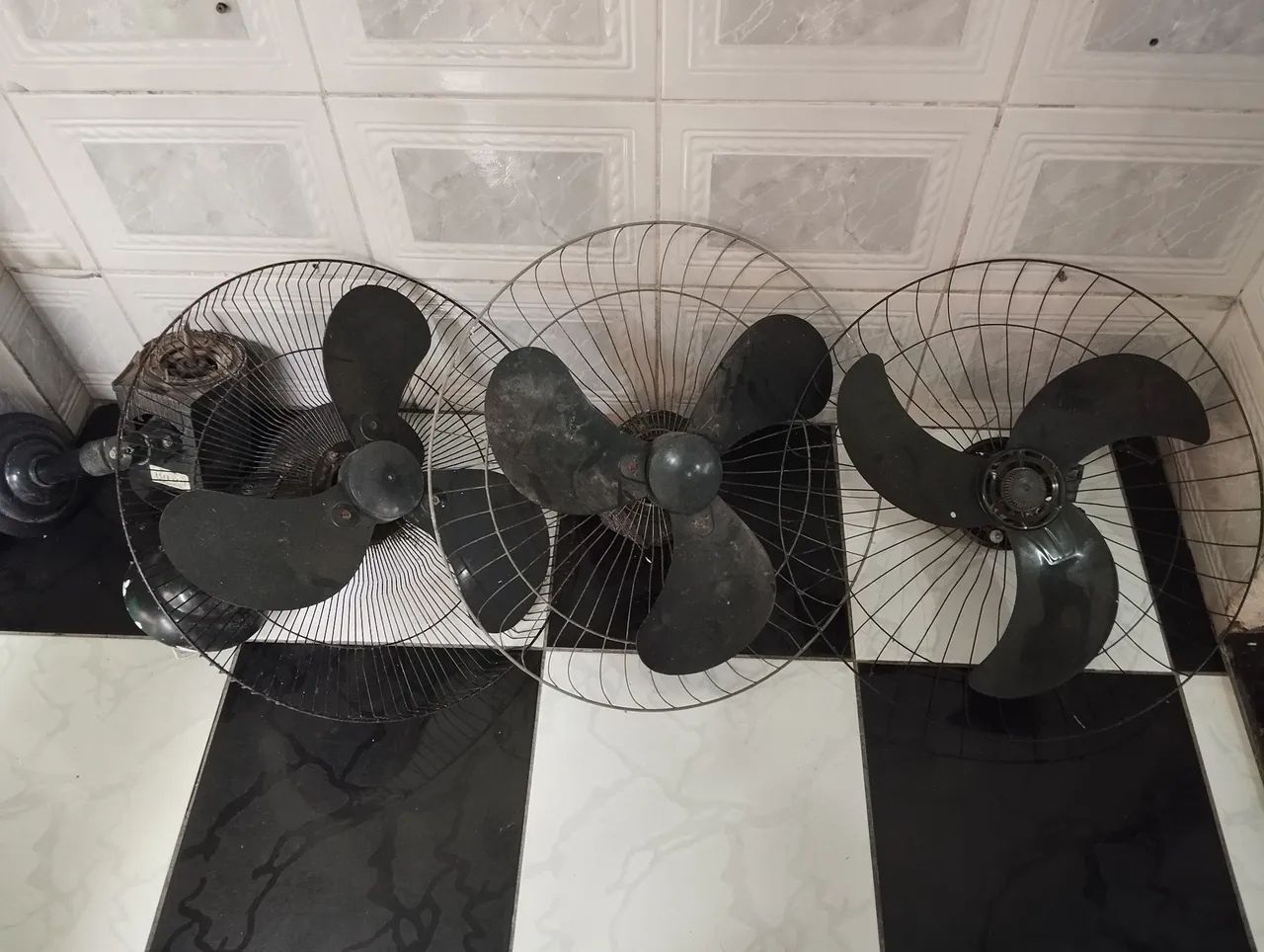 Wall Fan64363878568834124