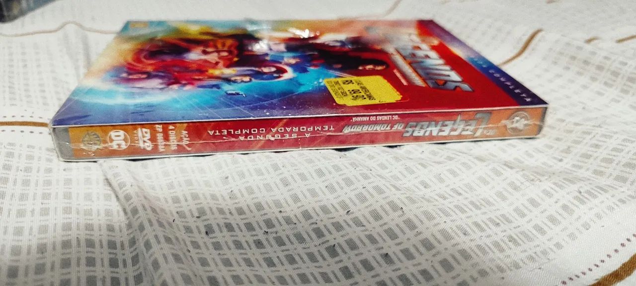 DVD NOVOS LACRADOS DC LEGENDS OF TOMORROW TEMP 1 E 2 COMPETA - CDs