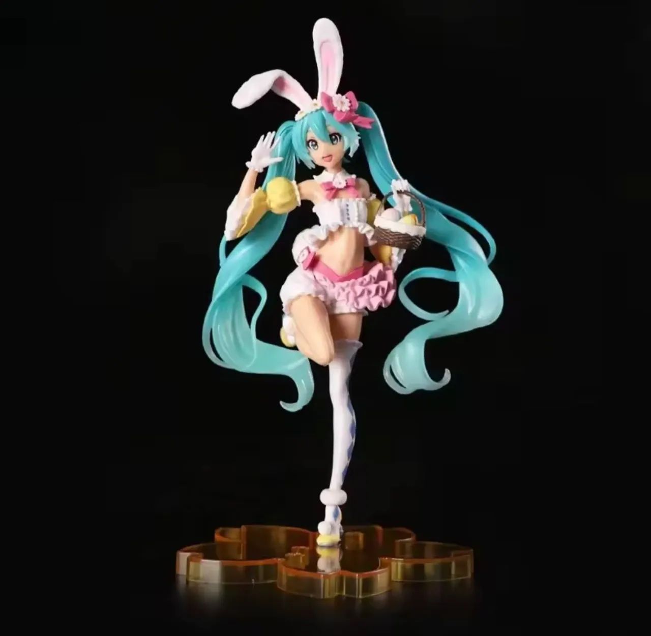 Figure colecionável Hatsune Miku - versão coelhinha de Páscoa