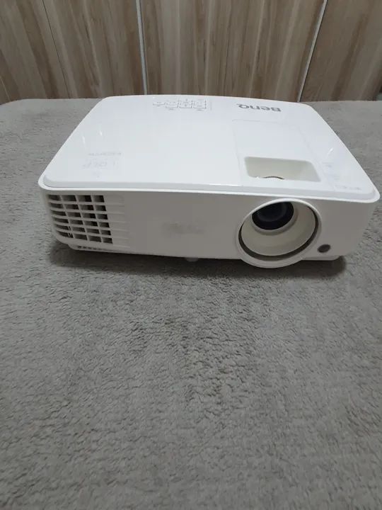 Vendo projetor Benq MS 524b 