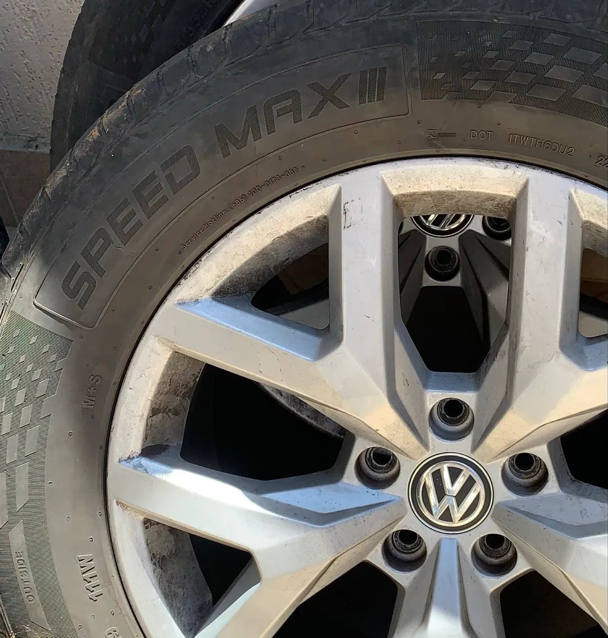 Jogo de rodas com pneu Amarok highline original! - Foto 5