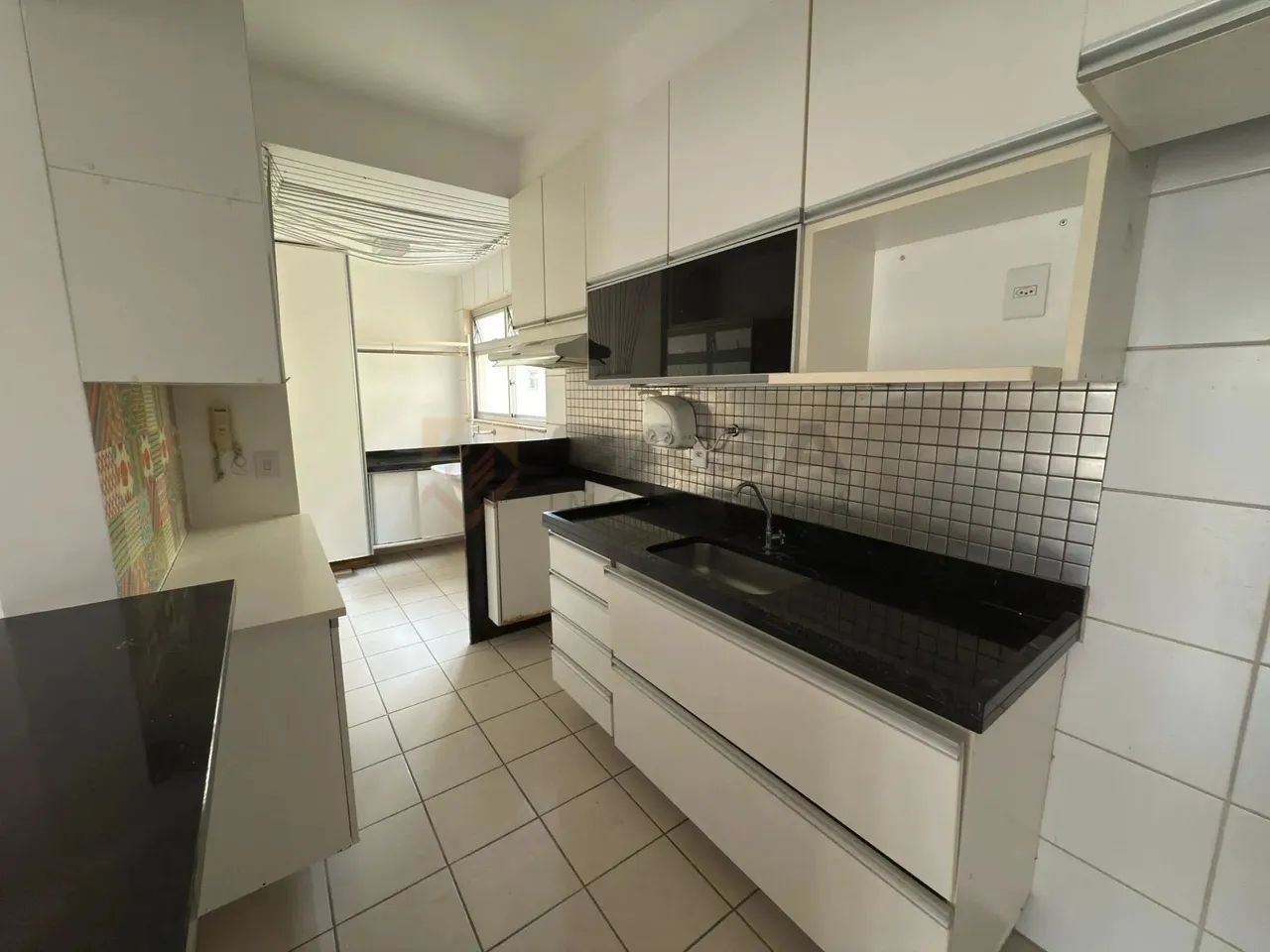 Amplo apartamento 3 quartos c/suíte em Colina de Laranjeiras - Foto 2