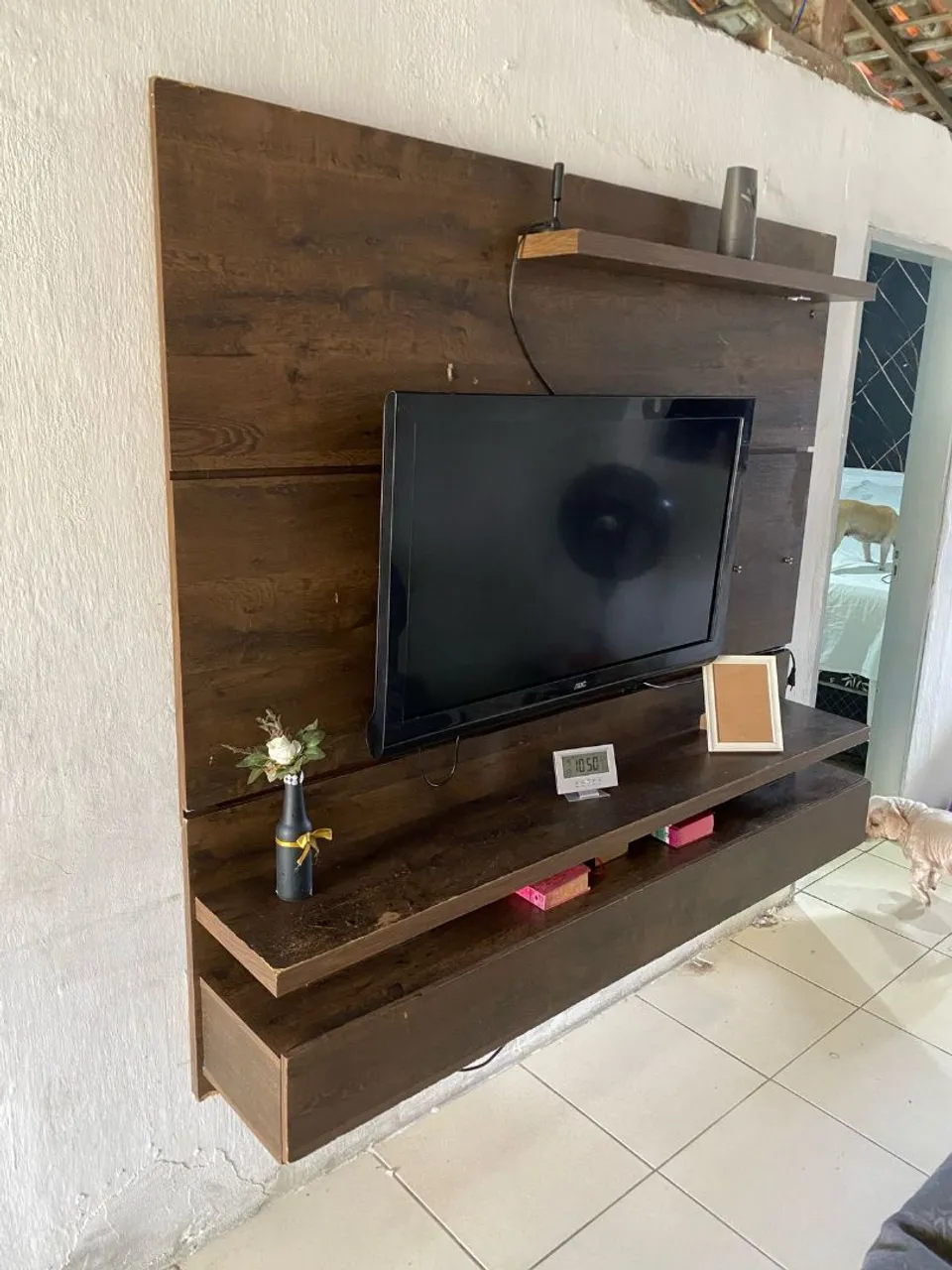 Painel de TV moderno em madeira