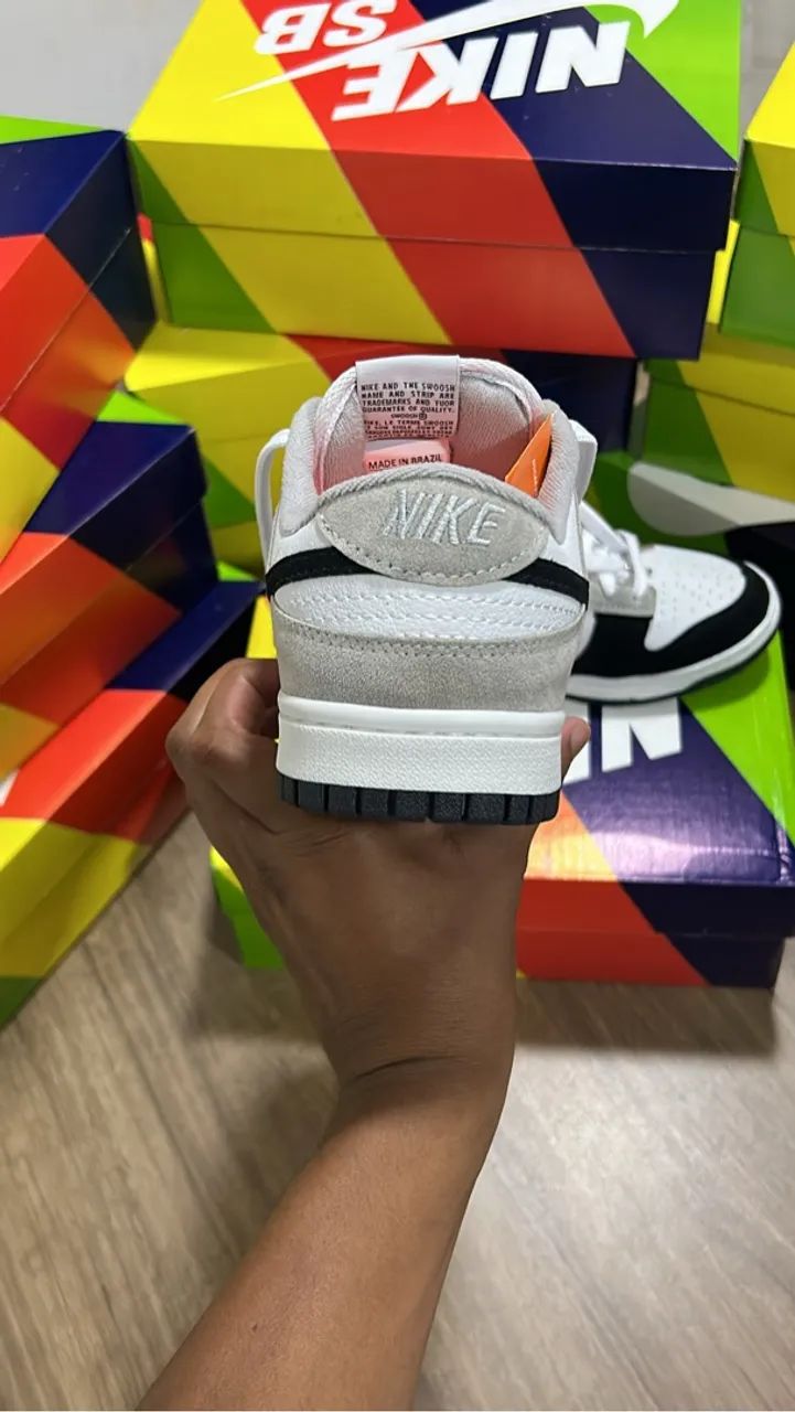 Nike Dunk Low - Branco, Preto e Cinza - Foto 4