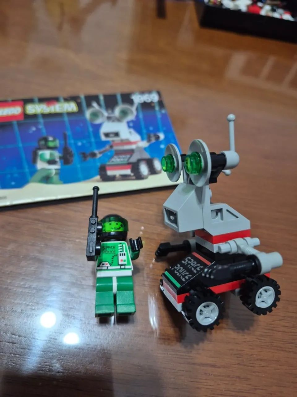 LEGO 1969 - Mini Robot - Space Police