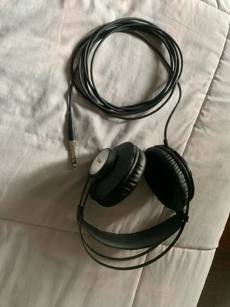 Fone de Ouvido AKG K72