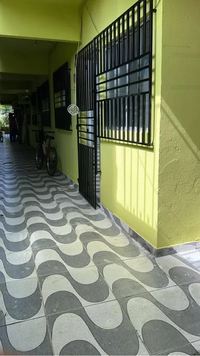 Prédio com 12 apartamentos +terreno, tudo só 600 mil