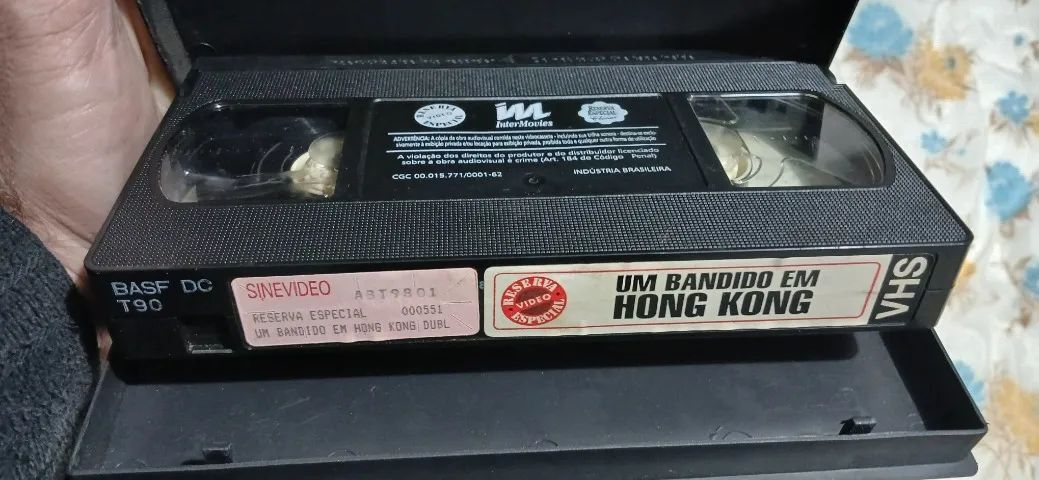 Filme Vhs Jackie Chan Um Bandido Em Hong Kong - Foto 4