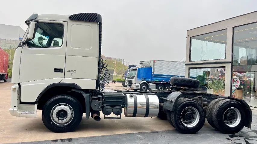 Volvo Fh 480 6x4 Cubo Redutor Teto Baixo Ano 2010 - Foto 3