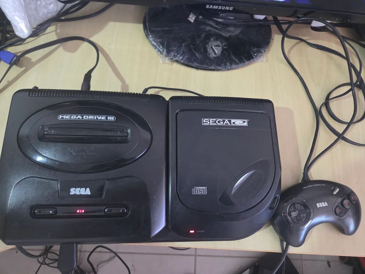 Mega Drive 3 + Sega CD - Foto 2